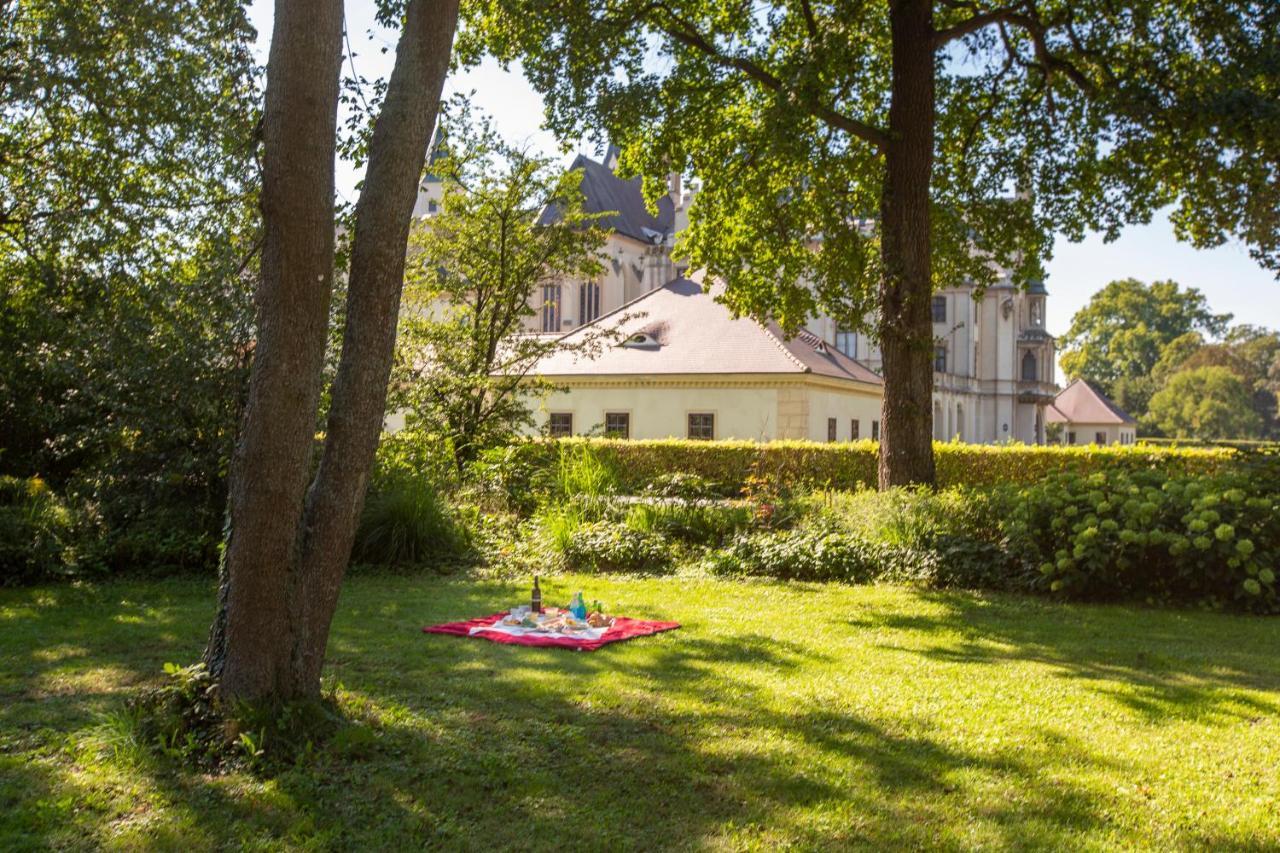 Moerwald Grafenegg Hotel ภายนอก รูปภาพ